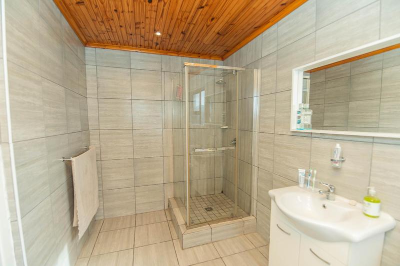 5 Bedroom Property for Sale in Bluewater Bay Eastern Cape